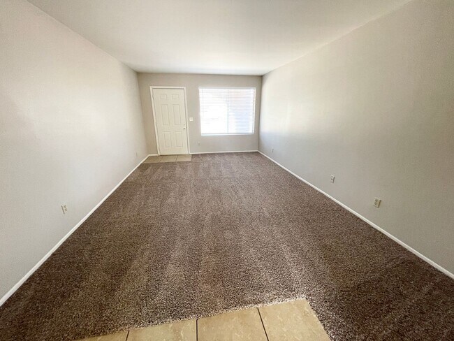 1317 S Shafer Dr Tempe, AZ 85281 photo 5
