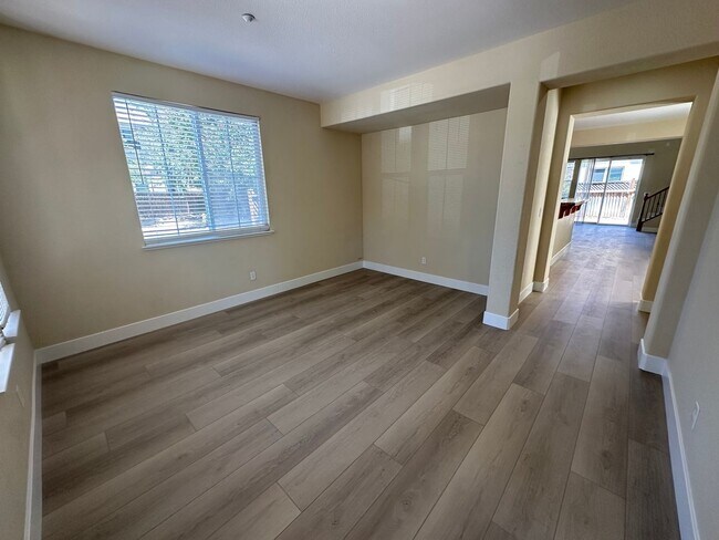 2397 Tamalpais Ave Brentwood, CA 94513 photo 4