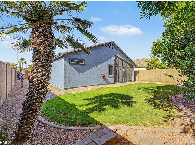 10113 E Osage Ave Mesa, AZ 85212 photo 3