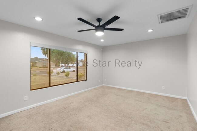 4837 E Acoma Dr Scottsdale, AZ 85254 photo 5