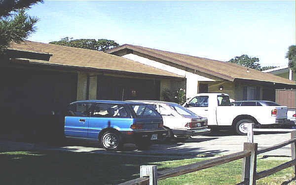 Hidden Pines Apartments photo 2