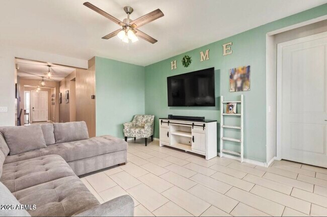 18630 W Lawrence Ln Waddell, AZ 85355 photo 4