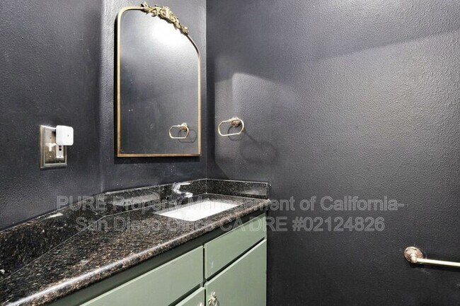 101 Market St San Diego, CA 92101 photo 2