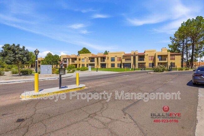8344 N 21st Dr Phoenix, AZ 85021 photo 2