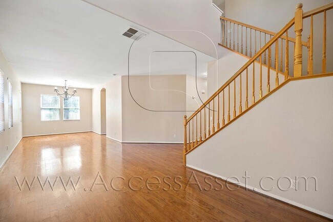31283 Sunningdale Dr Temecula, CA 92591 photo 2