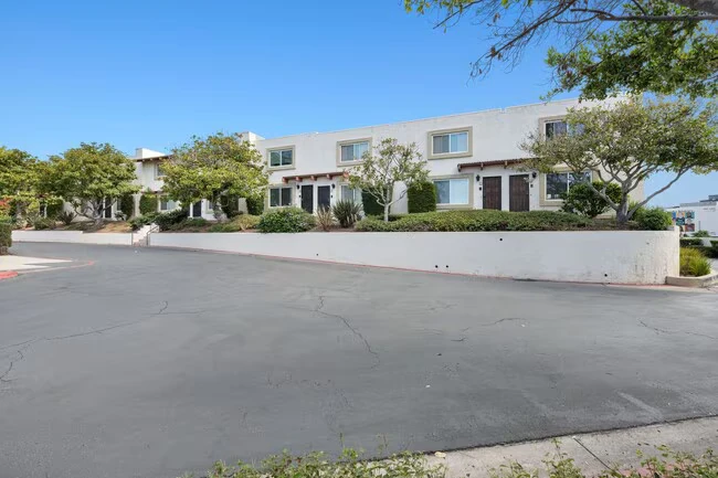 5430 Linda Vista Rd San Diego, CA 92110 photo 3
