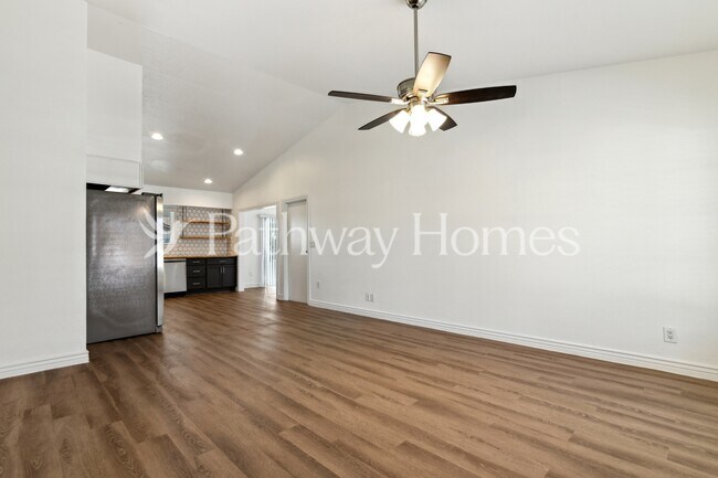 314 E Moore Ave Gilbert, AZ 85234 photo 2