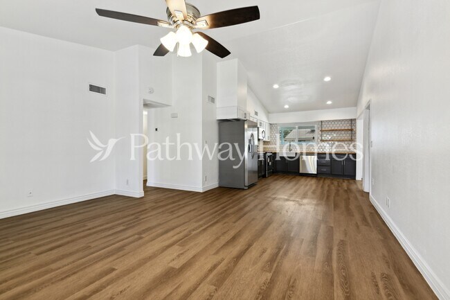 314 E Moore Ave Gilbert, AZ 85234 photo 3