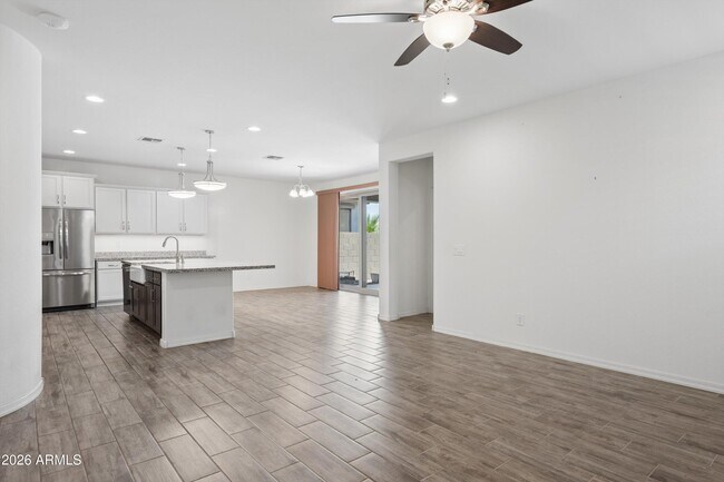 10445 E Tesla Ave Mesa, AZ 85212 photo 3