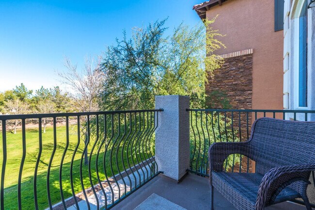 1628 E Canyon Creek Dr Gilbert, AZ 85295 photo 3