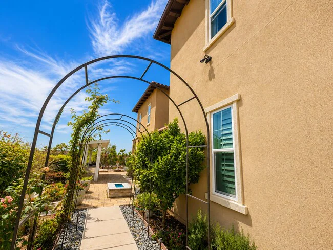 4721 Borden Ct Carlsbad, CA 92010 photo 3