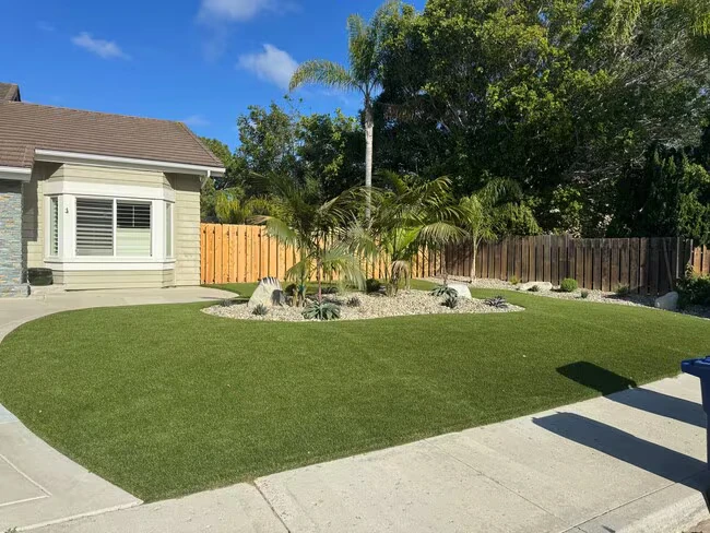 711 Oak Burl Ln Encinitas, CA 92024 photo 3