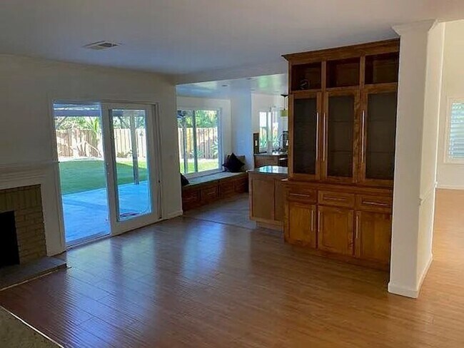 711 Oak Burl Ln Encinitas, CA 92024 photo 5