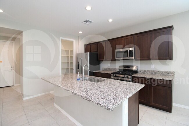 18029 W Elizabeth Ave Goodyear, AZ 85338 photo 3
