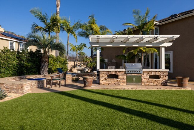 2215 Paseo Saucedal Carlsbad, CA 92009 photo 2