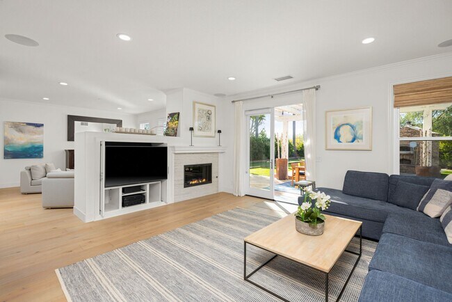 2215 Paseo Saucedal Carlsbad, CA 92009 photo 4