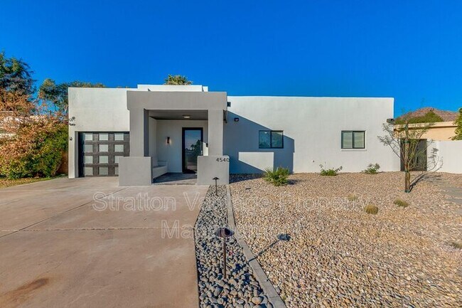 4540 E Heatherbrae Dr Phoenix, AZ 85018 photo 4