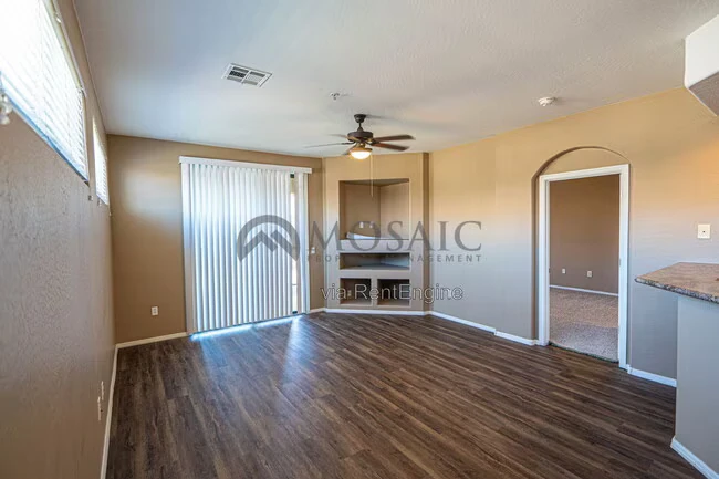 705 W Queen Creek Rd Chandler, AZ 85248 photo 5