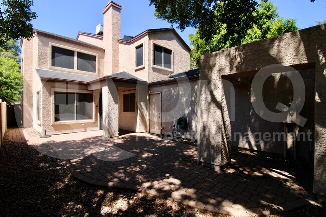 16644 N 33rd St Phoenix, AZ 85032 photo 2