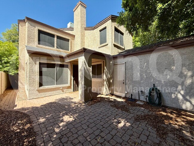 16644 N 33rd St Phoenix, AZ 85032 photo 3