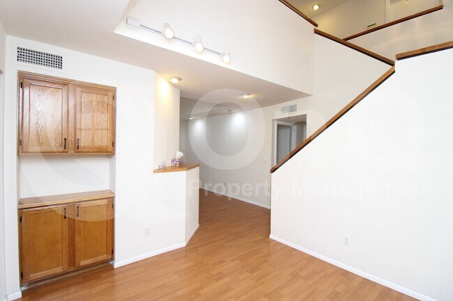 16644 N 33rd St Phoenix, AZ 85032 photo 5