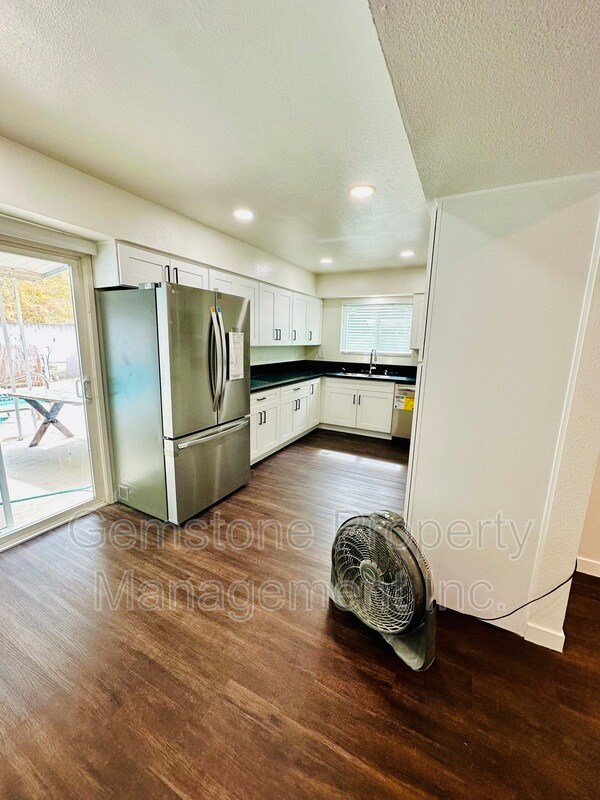 5233 Countryside Dr San Diego, CA 92115 photo 5