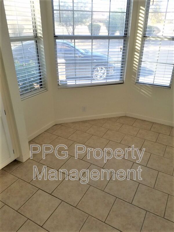 317 W Sumerset Dr Phoenix, AZ 85023 photo 5