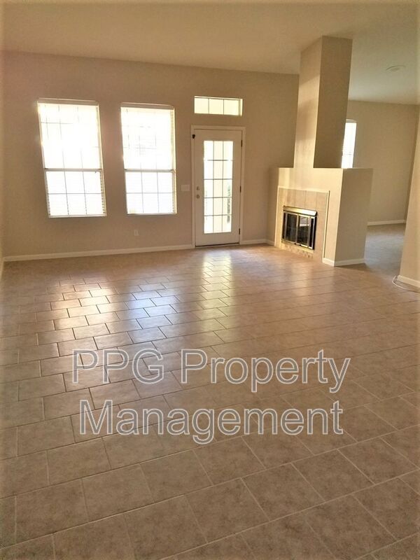 317 W Sumerset Dr Phoenix, AZ 85023 photo 3