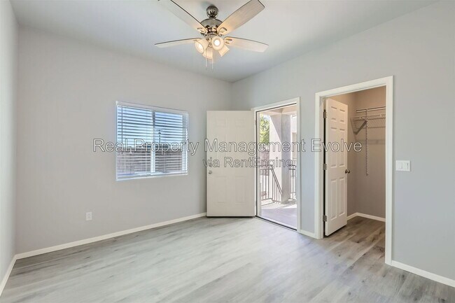 7010 N 80th Ave Glendale, AZ 85303 photo 4