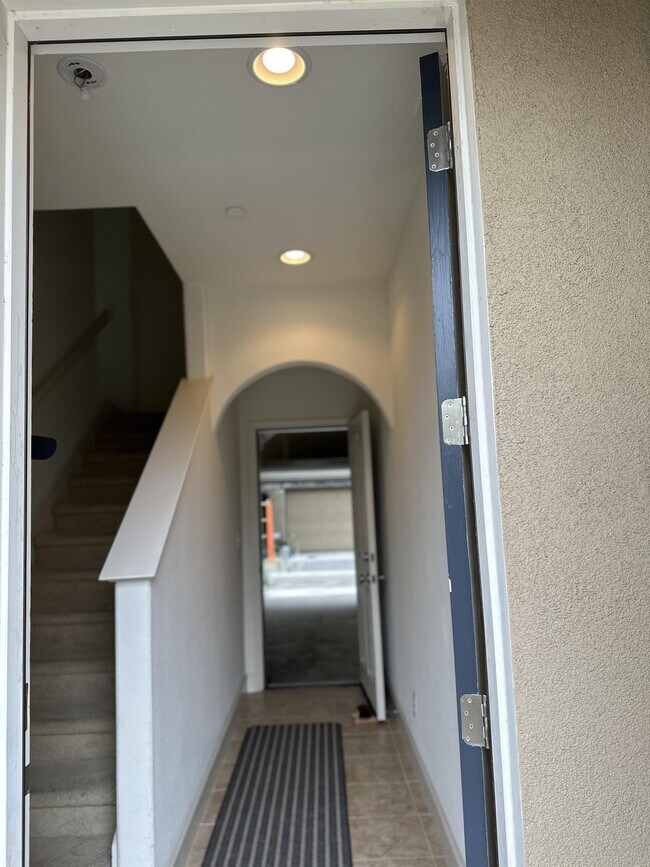 2221 Gibbons St Hayward, CA 94541 photo 3