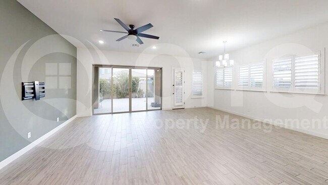25718 N 20th Ave Phoenix, AZ 85085 photo 5