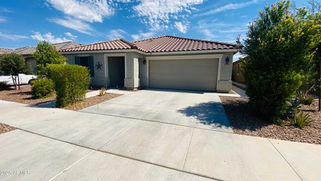 17461 W Molly Ln Surprise, AZ 85387