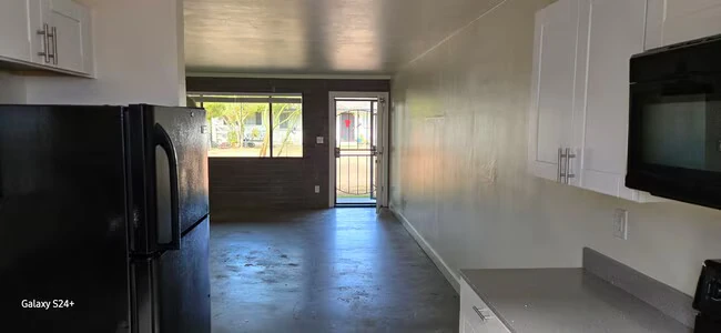 6716 E Avalon Dr Scottsdale, AZ 85251 photo 4