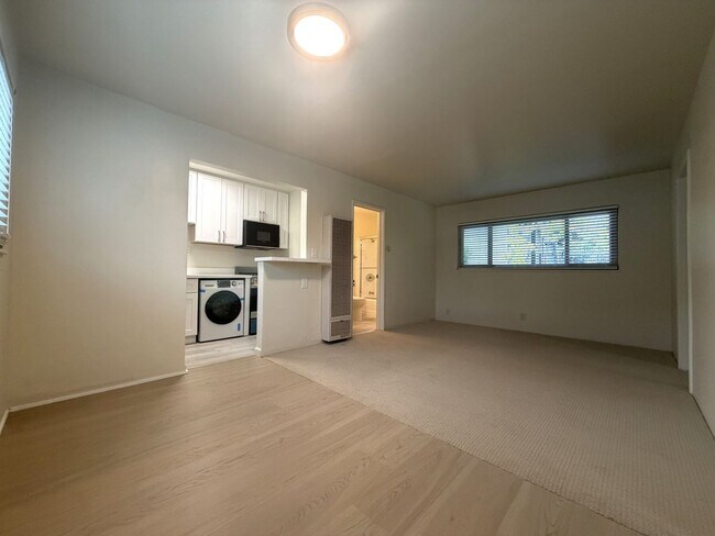 259 Ramona St Palo Alto, CA 94301 photo 3