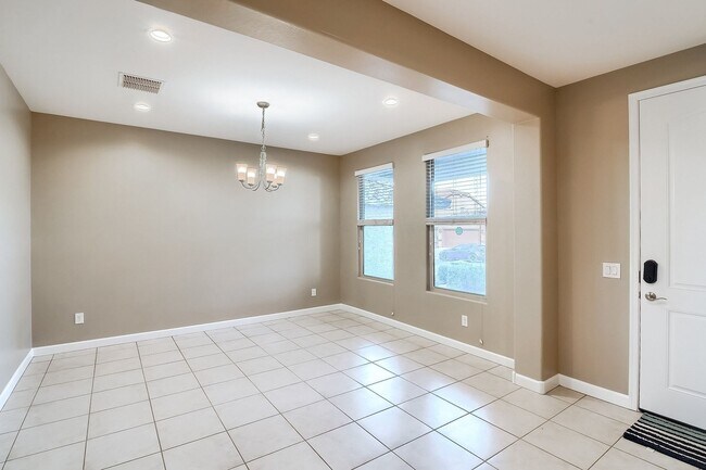 10755 W Bronco Trail Peoria, AZ 85383 photo 3