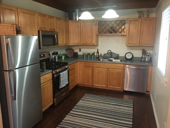 16012 Drake Rd Guerneville, CA 95446 photo 4