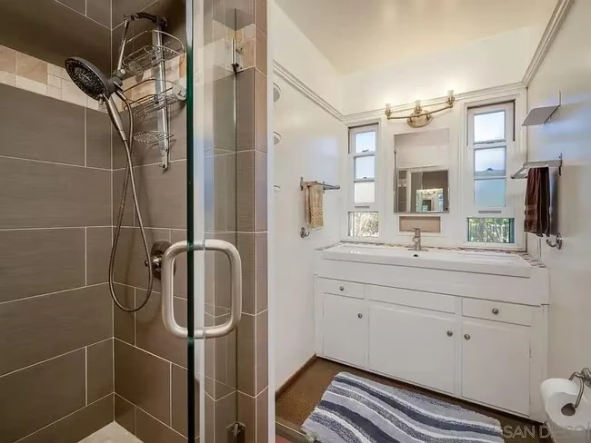 1815 Mission Cliff Dr photo 5