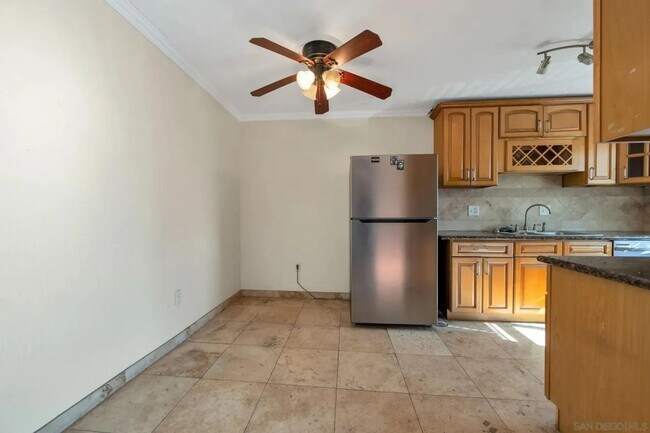 4451 35th St San Diego, CA 92116 photo 3