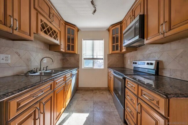 4451 35th St San Diego, CA 92116