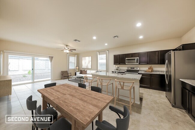 18458 W Faye Way Surprise, AZ 85387 photo 2