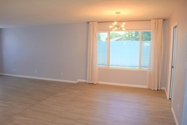 2006 W Silvergate Dr Chandler, AZ 85224 photo 5