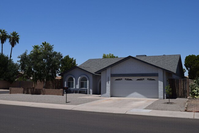 2006 W Silvergate Dr Chandler, AZ 85224 photo 4