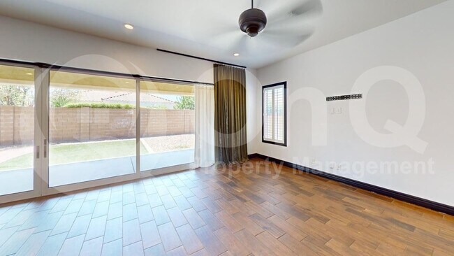 10651 E Pivitol Ave Mesa, AZ 85212 photo 4