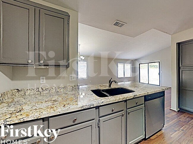 3167 W Foothill Dr Phoenix, AZ 85027 photo 5
