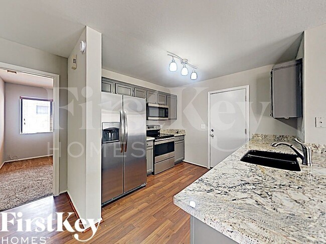3167 W Foothill Dr Phoenix, AZ 85027 photo 4