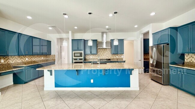 3355 E Constance Wy Phoenix, AZ 85042 photo 4