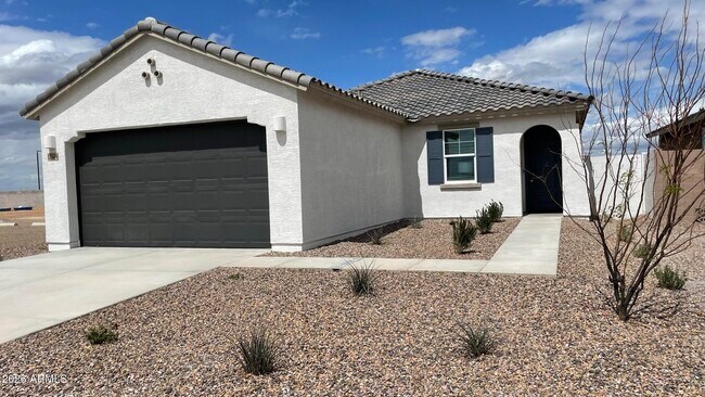 9430 E Sector Dr photo 2
