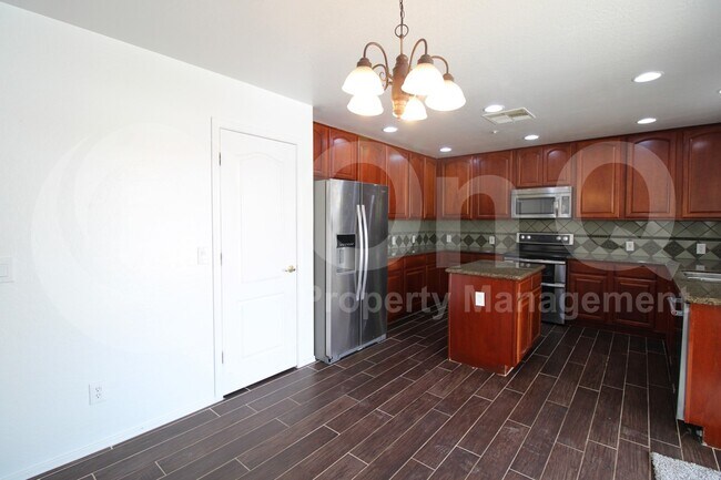 30384 N 128th Ln photo 3