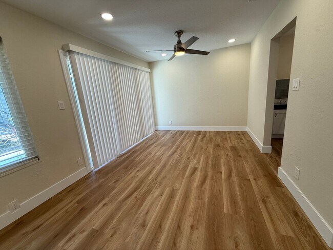 5851 El Zuparko Dr San Jose, CA 95123 photo 4