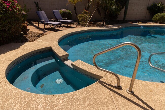 6821 E Palm Ln Scottsdale, AZ 85257 photo 5